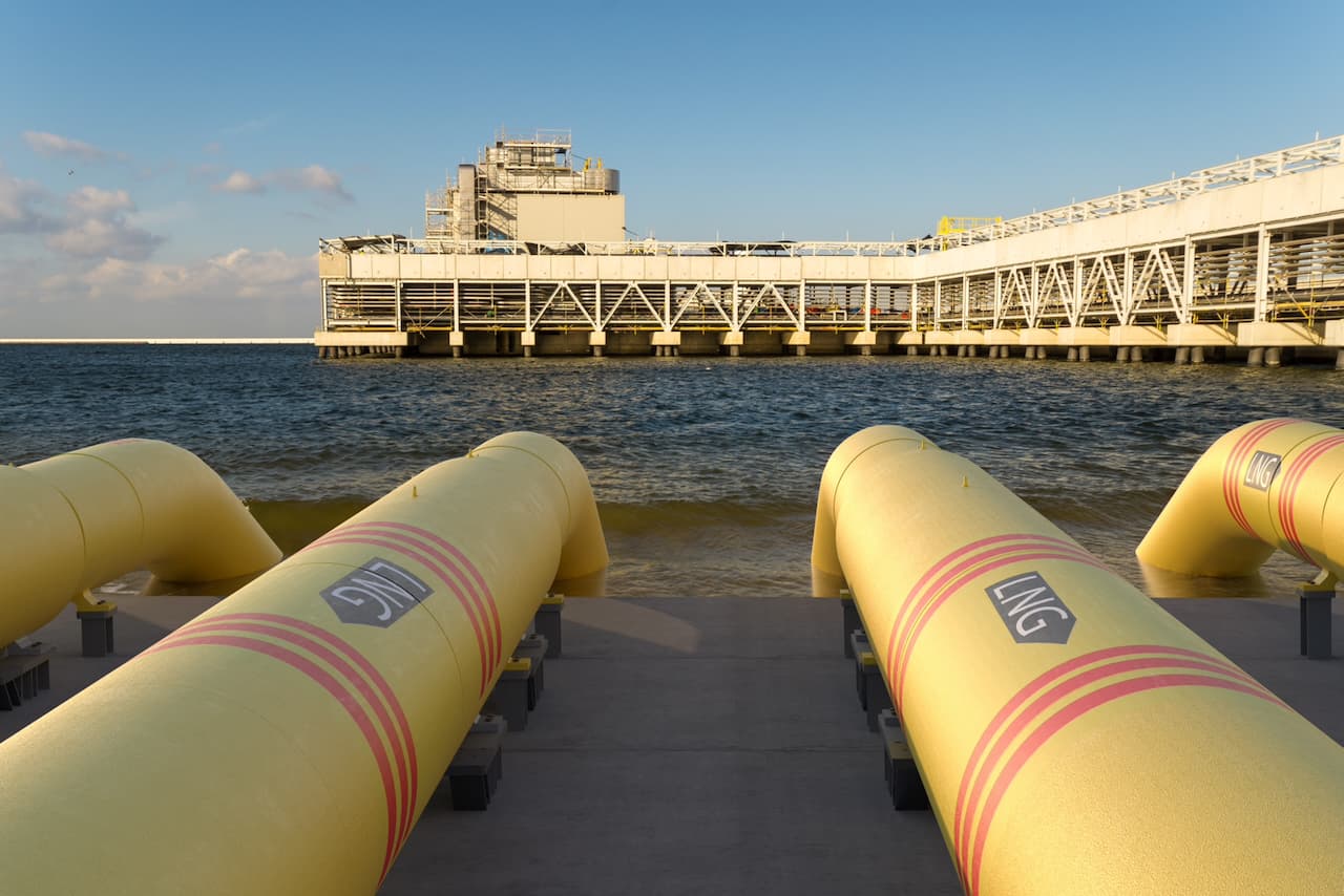 Sistema de conducción de agua en una industria con tuberías de acero al carbón